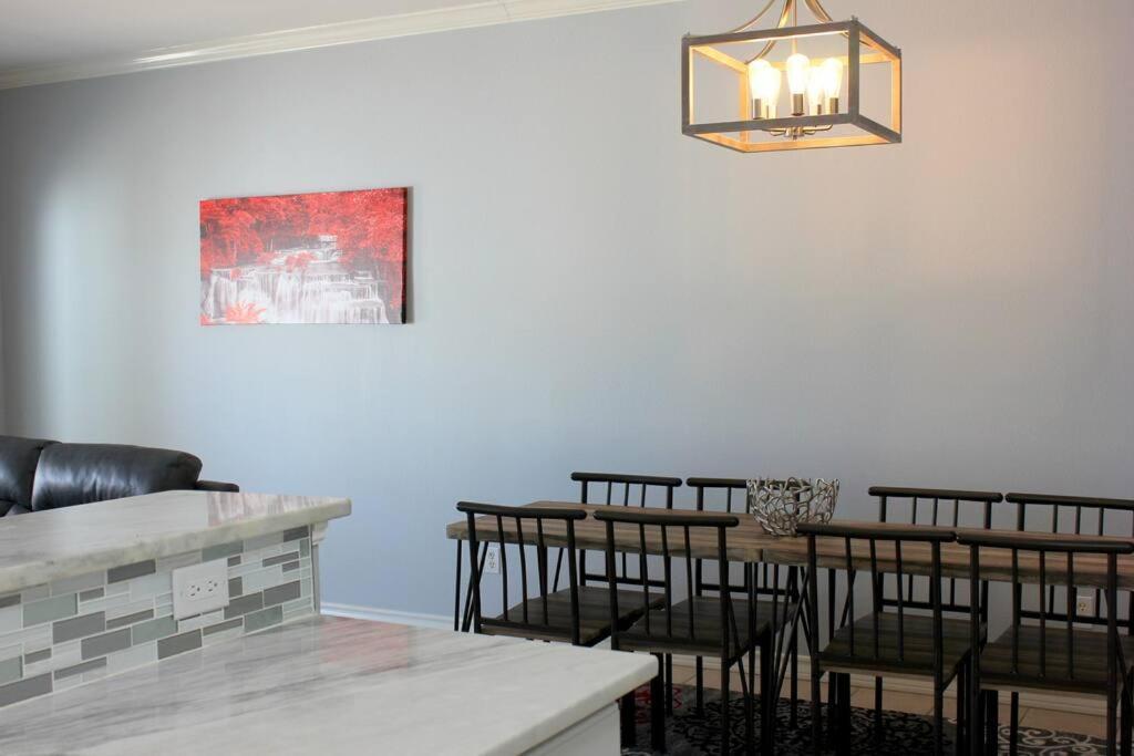 Spacious Home, Short Walk To Beach, Heated Pool! Corpus Christi Buitenkant foto